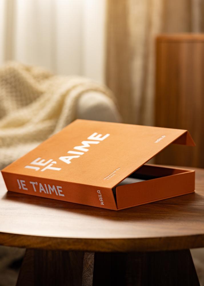 KAILA JE T'AIME - Coffee Table Photo Album (60 Sorte Sider / 30 Blade)