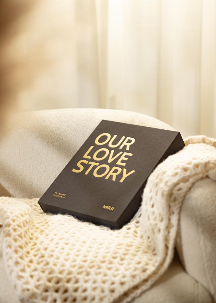 KAILA OUR LOVE STORY Black - Coffee Table Photo Album (60 Sorte Sider)