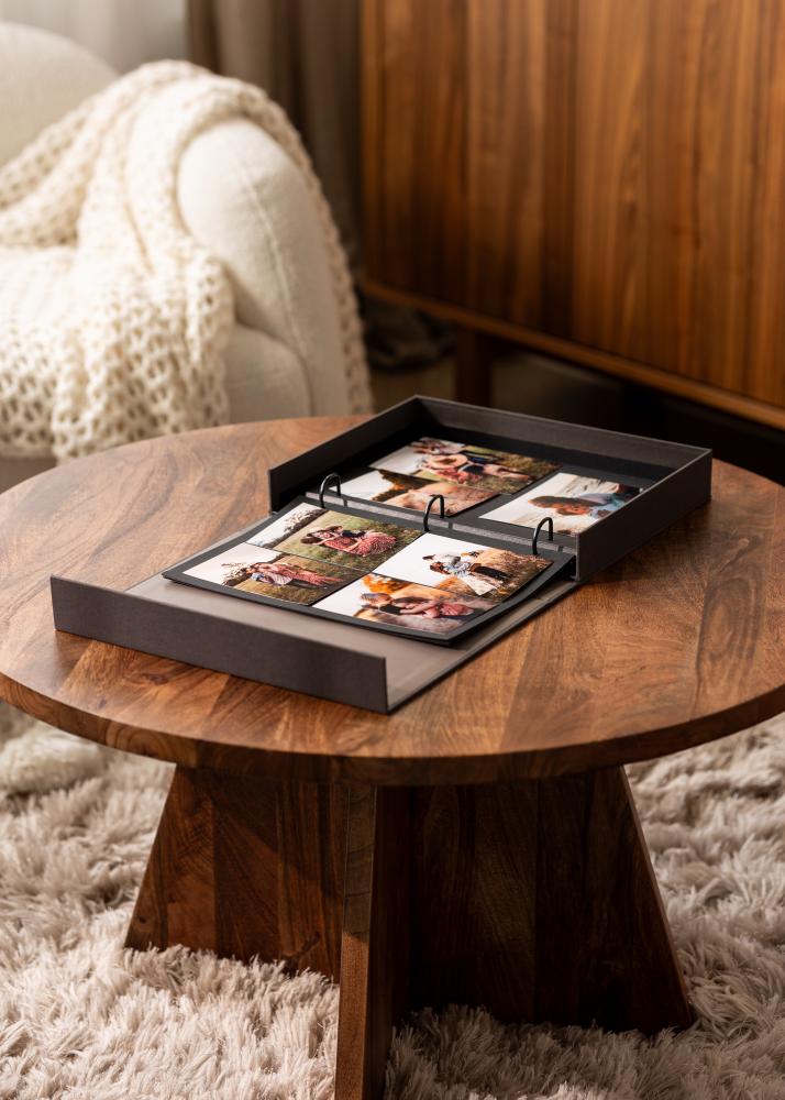 KAILA JOURNEY Black - Coffee Table Photo Album (60 Sorte Sidor)